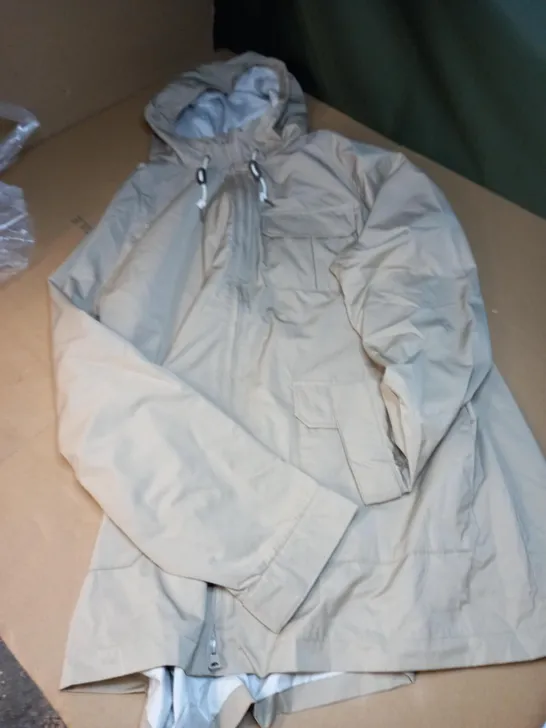 LANDS END RAINCOAT IN KHAKI - UK XXL