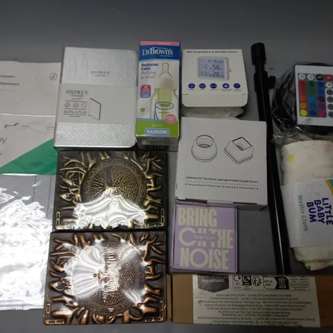 LOT OF ASSORTED HOUSEHOLD ITEMS TO INCLUDE OSPREY LONDON NOTEBOOK, UTILITY KNIVES, LED LIGHT AND POLYFILLA CAULK