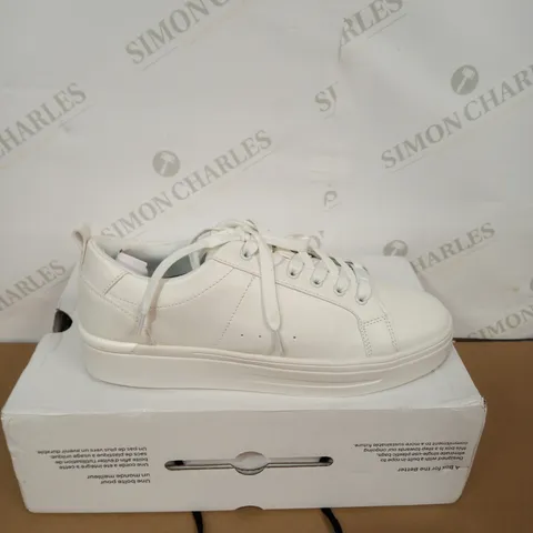 BOXED PAIR OF ALDO WHITE TRAINERS SIZE 7