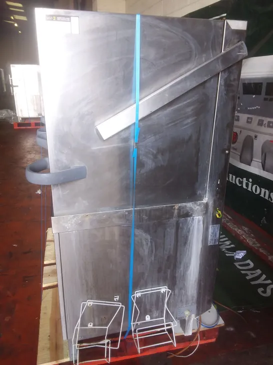 WINTERHALTER PASS THRU DISH WASHER Model PT-M