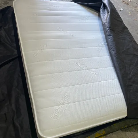 BAGGED AIRSPRUNG DOUBLE MATTRESS