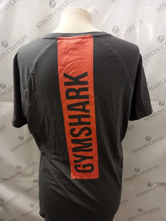 GYMSHARK TRAINING T-SHIRT SIZE XL