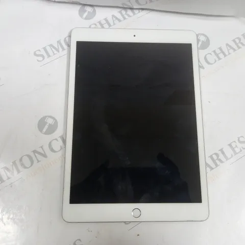 APPLE IPAD 10.2 A2197 IN SILVER