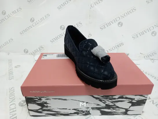 BOXED PAIR OF MODA IN PELLE EMMERSON NAVY BLUE SIZE 3