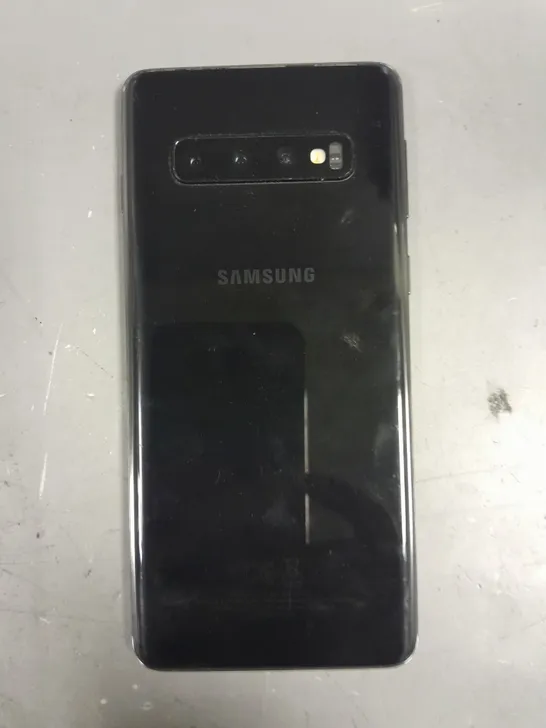 SAMSUNG GALAXY S10 SMARTPHONE 