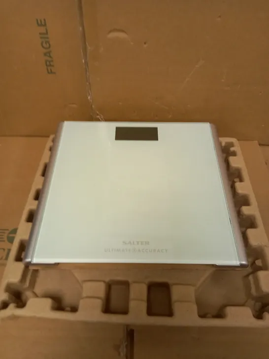 SALTER ULTIMATE ACCURACY ELECTRONIC SCALE 