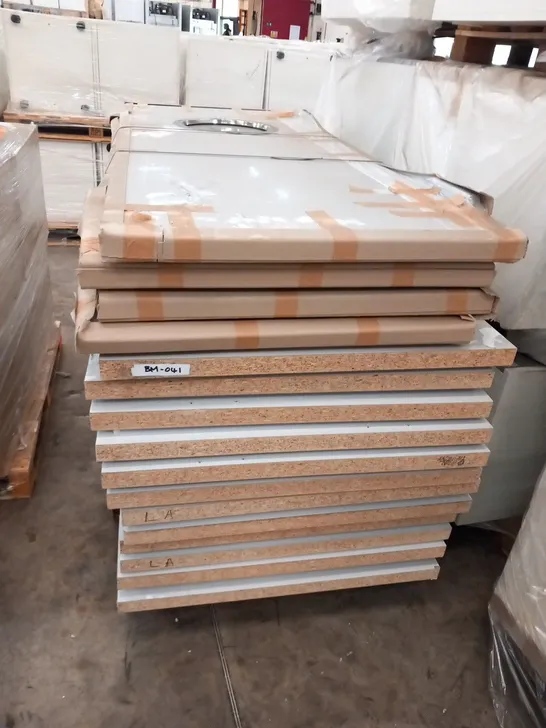 PALLET OF APPROXIMATELY 16 ASSORTED DOORS