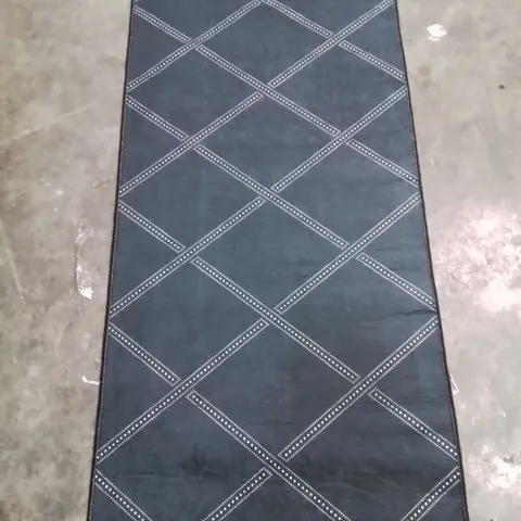 FERRILL BLACK AND WHITE RUG 78X220