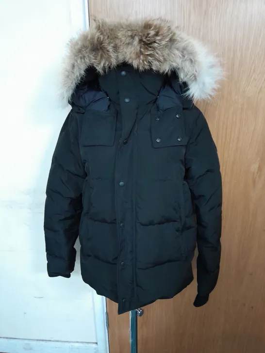 CANADA GOOSE WYNDHAM PARKA WITH DETACHABLE FUR TRIM IN BLACK SIZE M GARMENT BAG INCLUDED