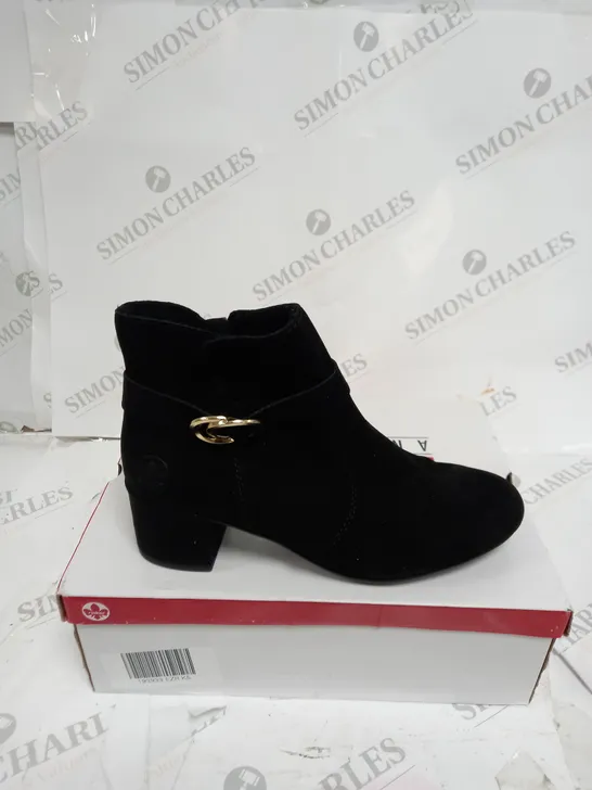 RIEKER BLACK HEEL ANKLE BOOT SIZE 5