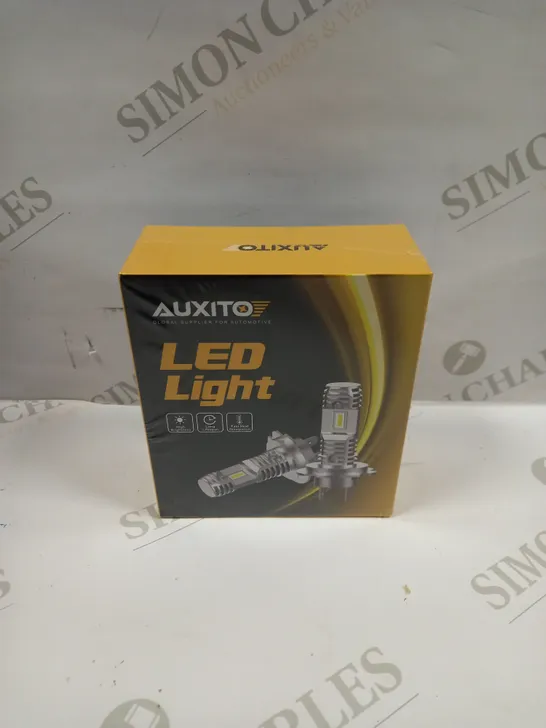 BOXED SEALED AUXITO Q10 LED VEHICLE LIGHTS 