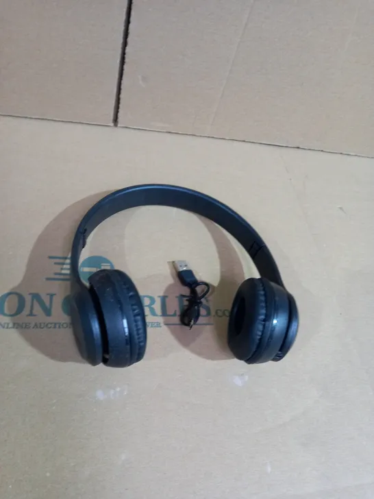 P47 WIRELESS HEADPHONES 