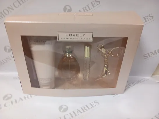 BOXED LOVELY SARAH JESSICA PARKER EAU DE PARFUM GIFT SET