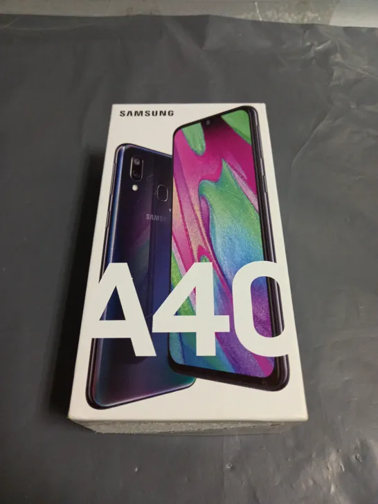 BOXED SAMSUNG GALAXY A40