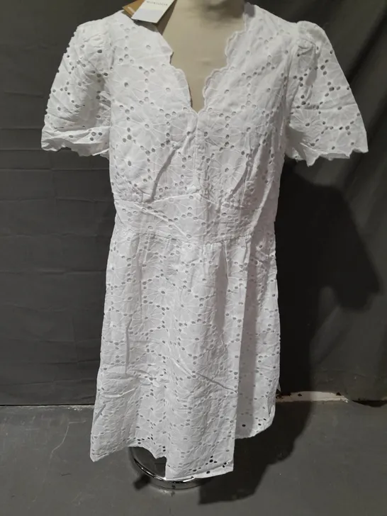 MONSOON POLLY IVORY LACE DRESS - UK 18