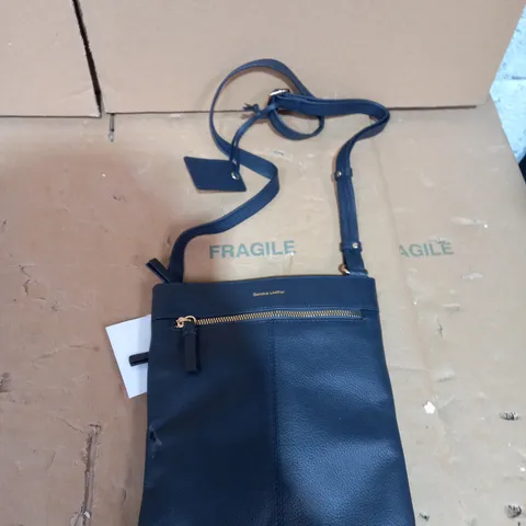 ASHWOOD NAVY LEATHER BAG