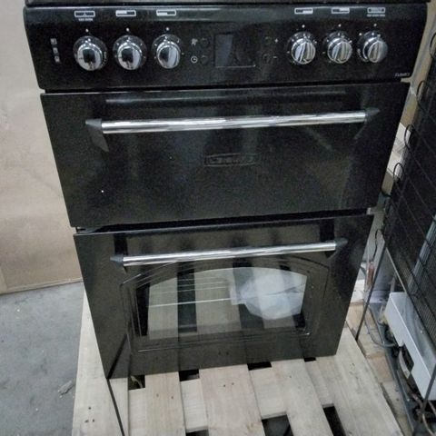 ELECTRIC FAN OVEN AND GRILL IN BLACK WITH 4 ELETRIC HOB RINGS