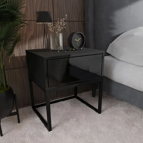 BOXED VARONIQUE 1 DRAWER BEDSIDE TABLE - BLACK