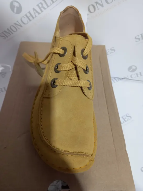 BOXED PAIR OF CLARKS FUNNY DREAM YELLOW SUEDE IN SIZE 6 