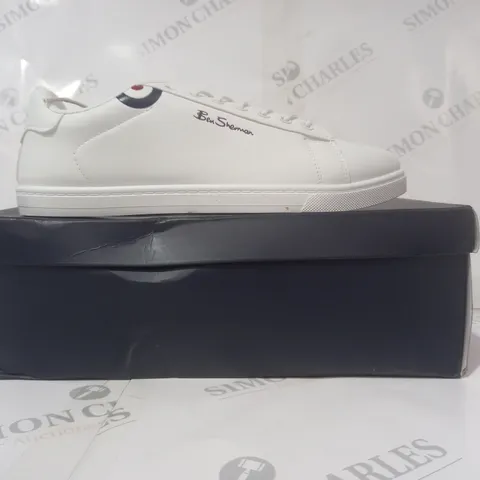 BOXED PAIR OF BEN SHERMAN SHOES IN WHITE UK SIZE 8