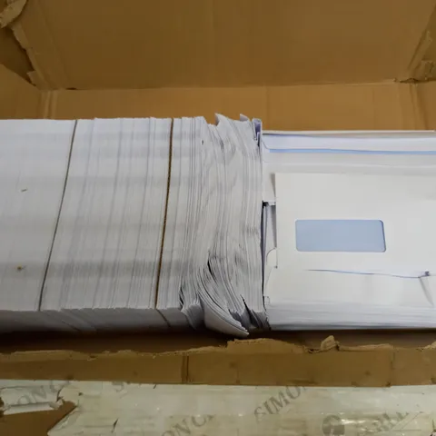 BOX OF APPROX 100 DL WHITE ENVELOPES WITH WINDOW AND SELF SEAL