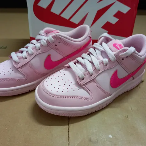 PAIR OF NIKE DUNK LOW TRAINERS IN PINK - UK 4