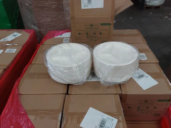 PALLET OF APPROXIMATELY 48 BOXES OF 200x 25.4CM (10" 3 COMPARTMENT) ROUND PULP MOLDED PLATES 