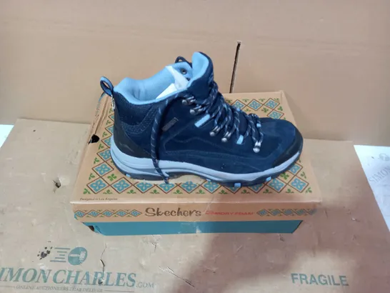 BOXED PAIR OF SKECHERS - SIZE 6.5