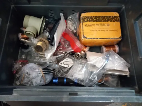 LOT OF ASSORTED FITTINGS AND FIXTURES