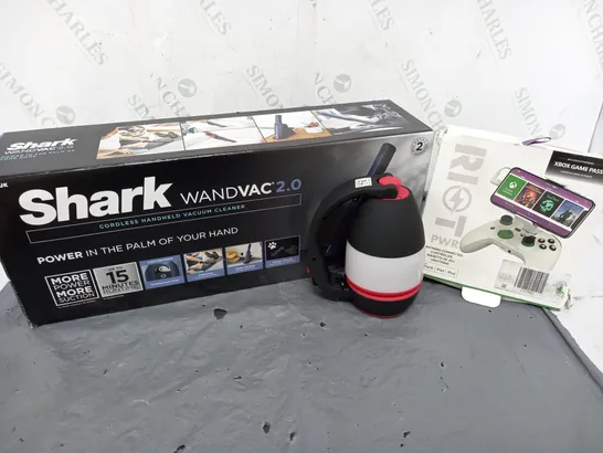 APPROXIMATELY 15 ASSORTED ITEMS TO INCLUDE SHARK WANDVAC, MULTIFUNCTION LANTERN, RIOT PWR MODILE CONTROLLER, ETC