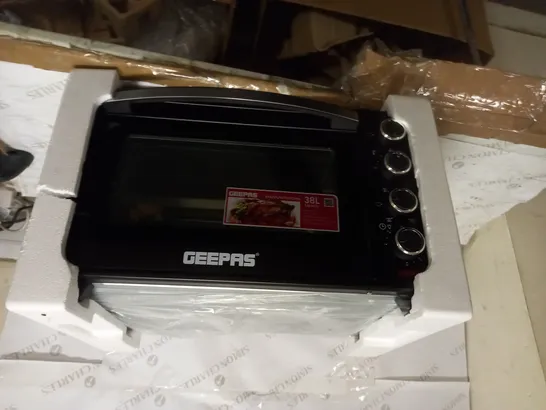 GEEPAS 35L MINI OVEN & GRILL WITH DOUBLE HOTPLATE