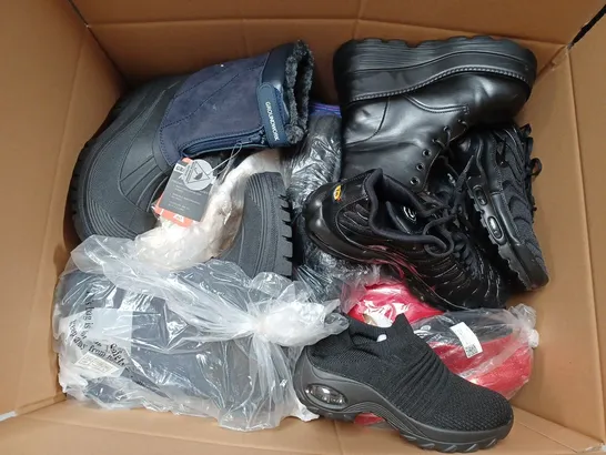 BOX OF APPROX 20 ASSORTED SHOES TO INCLUDE - NIKE TN IN BLACK - ADIDAS PREDITORS - GROUNDWORK ACTIVE BOOTS ECT 