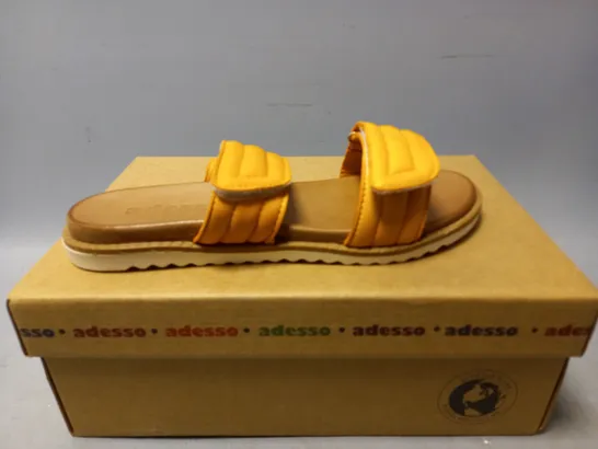 BOXED PAIR OF ADESSO ORANGE SANDAL - SIZE 5 