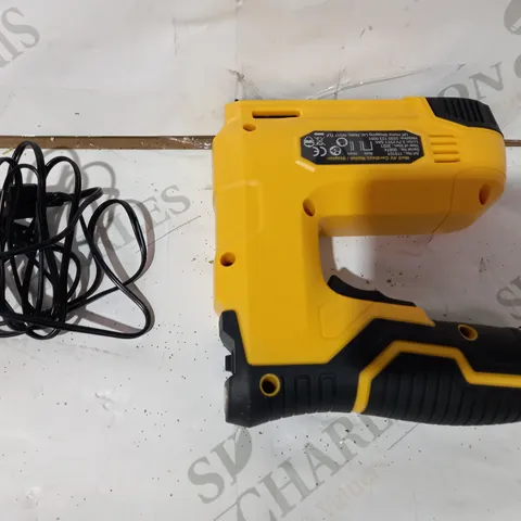 WOLFCRAFT CORDLESS NAILER/STAPLER