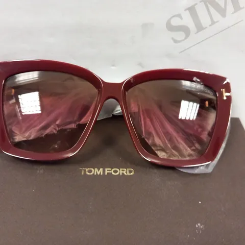 BOXED TOM FORD KIT ASTUCCIO SOFT SUNGLASSES