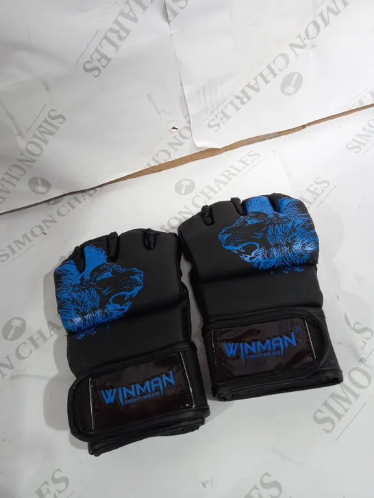 PAIR OF WINMAN MMA GLOVES 