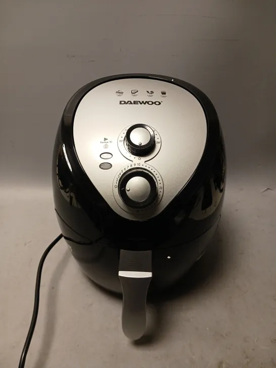 BOXED DAEWOO 3.6L AIR FRYER