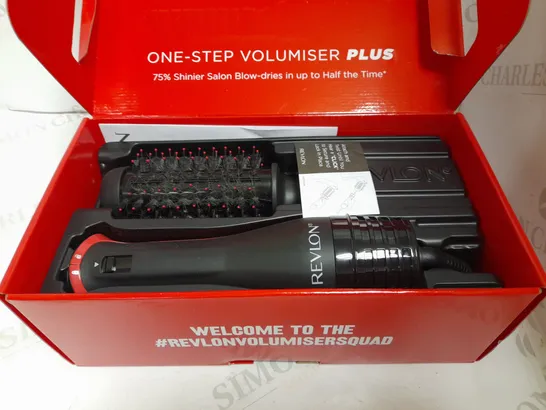 REVLON ONE STEP VOLUMISER  RRP £62.99