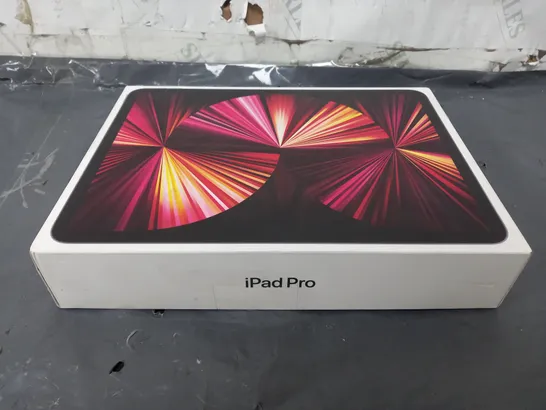 BOXED APPLE IPAD PRO A2435