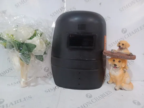 BOX OF APPROXIMATELY 20 ASSORTED HOUSEHOLD ITEMS TO INCLUDE DECORATIVE DOG ORNAMENT, WELDING MASK, ETC