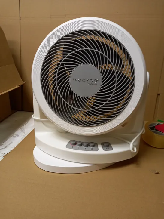 WOOZOO SILENT DESK FAN - WHITE 