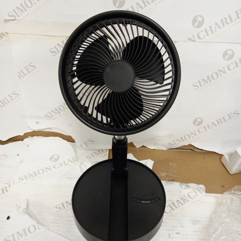COLLAPSIBLE HOUSEHOLD FAN