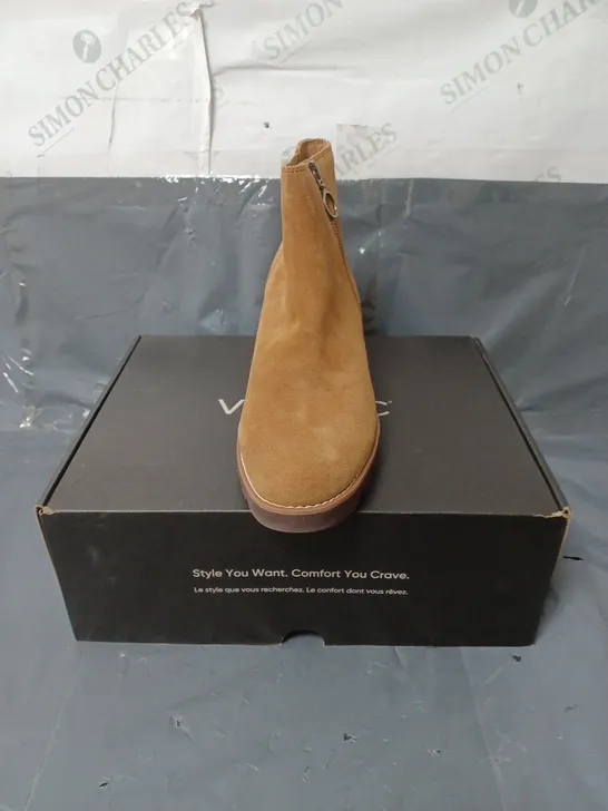 VIONIC LADIES ANKLE BOOTS SUEDE TAN SIZE 6