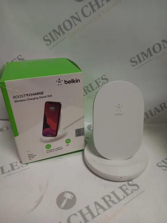 BOXED BELKIN BOOST CHARGE WIRELESS CHARGING STAND 