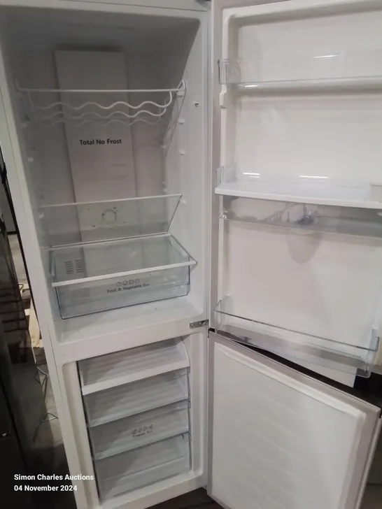 HISENSE 55cm FREESTANDING 50/50 FRIDGE FREEZER, WHITE RB327N4WWE - UNPROCESSED RAW RETURN