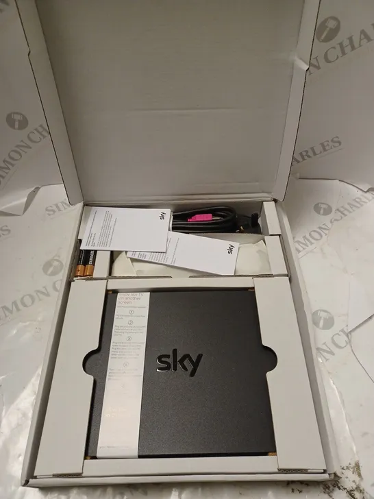 SKY Q MINI BOXSET 