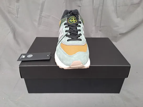 BOXED PAIR OF NEW BALANCE STONE ISLAND SHOES IN GREEN/DIRTY GOLD UK SIZE 8