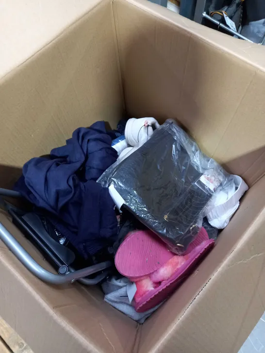 LARGE BOX OF APPROX 20 ASSORTED SHOES AND CLOTHES ITEMS IN VARIOUS SIZES