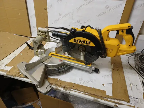 DEWALT DWS774-GB 216-MM 230V SLIDE MITRE SAW 