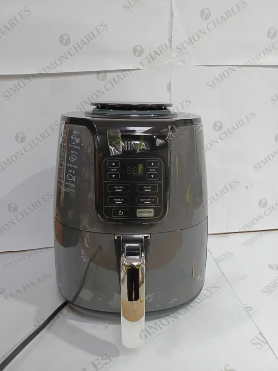 NINJA AIR FRYER